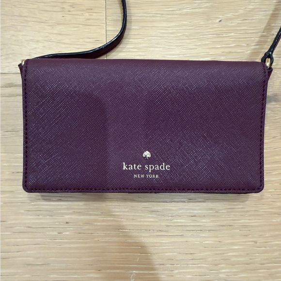 Kate Spade Burgundy Crossbody wallet/iPhone bag - Picture 3 of 11